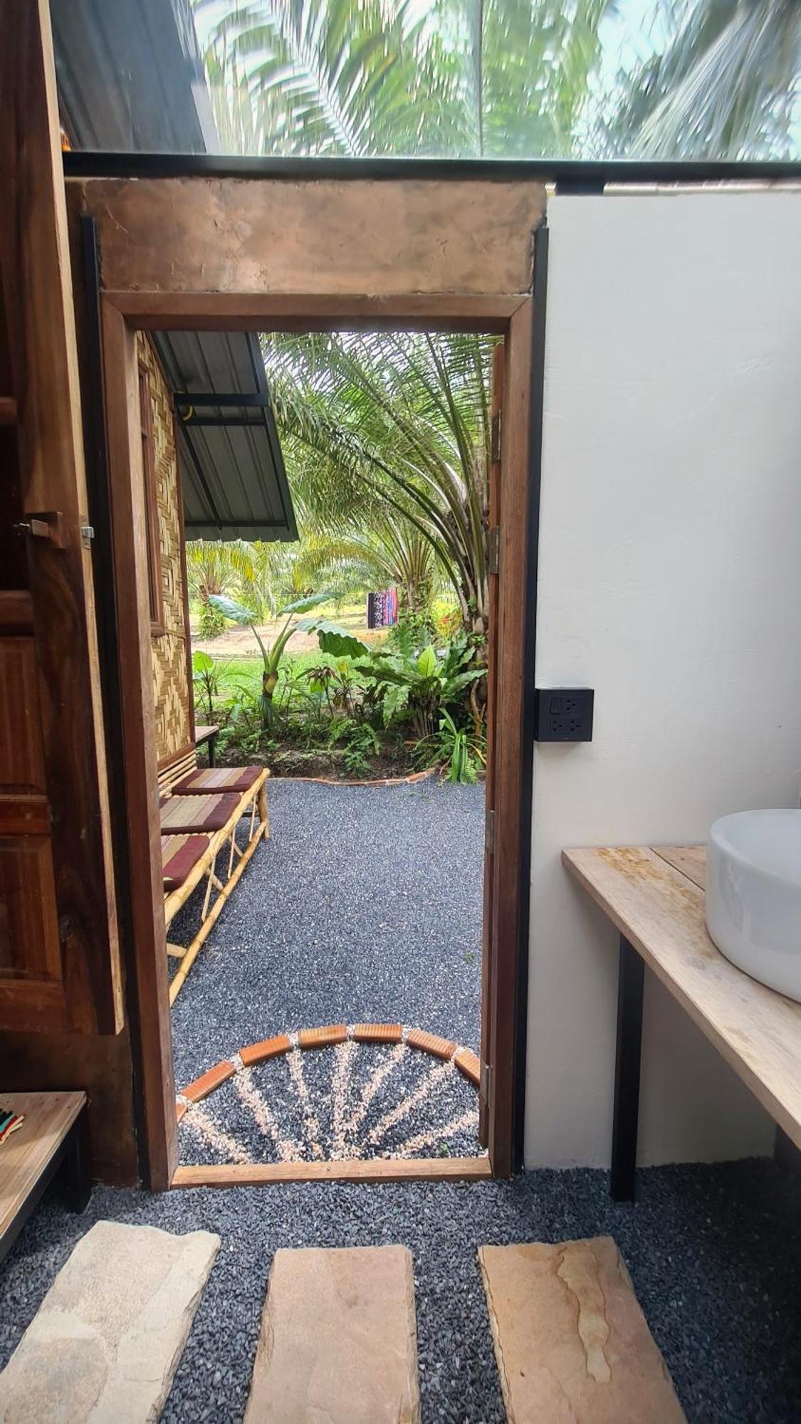 Tee Bungalow In The Jungle Ао Нанг Экстерьер фото